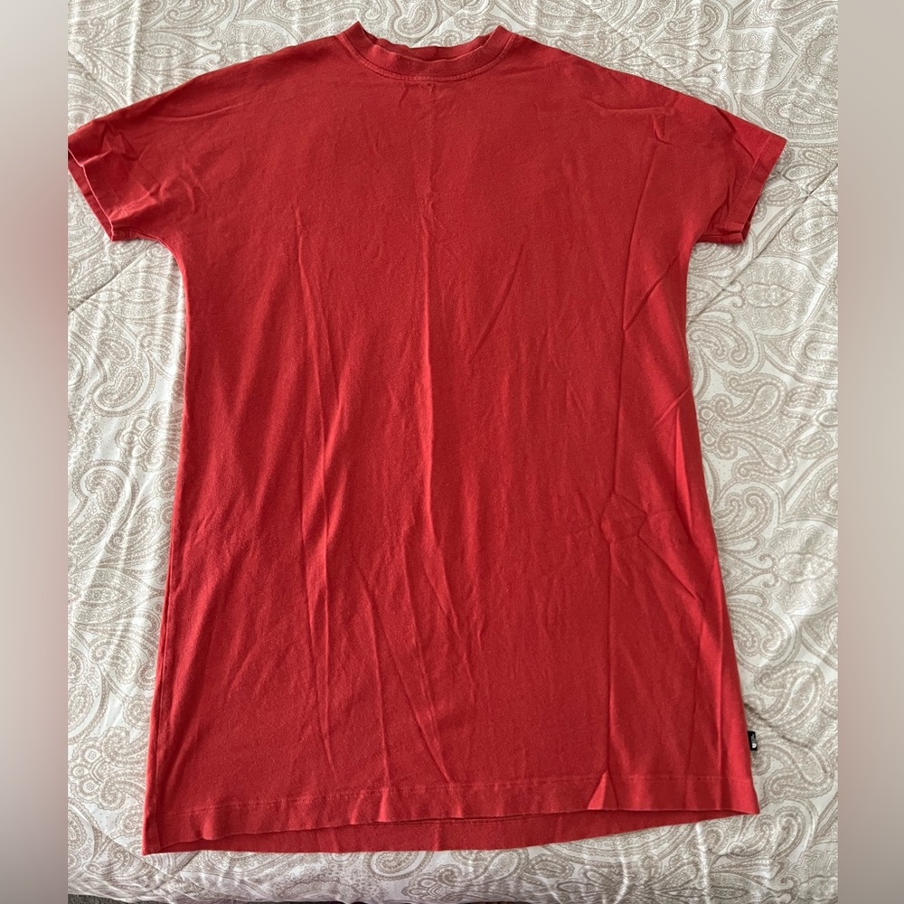 The north face T-shirt dress. Burnt orange color. Size large.